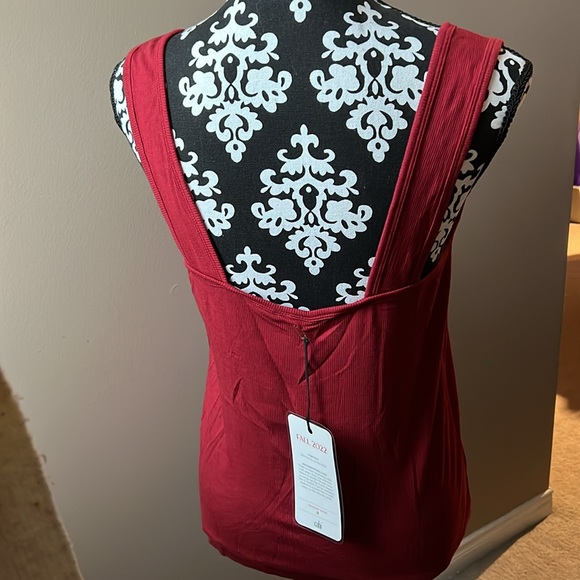 Cabi Busy Tank (style 4381) - Picture 6 of 10